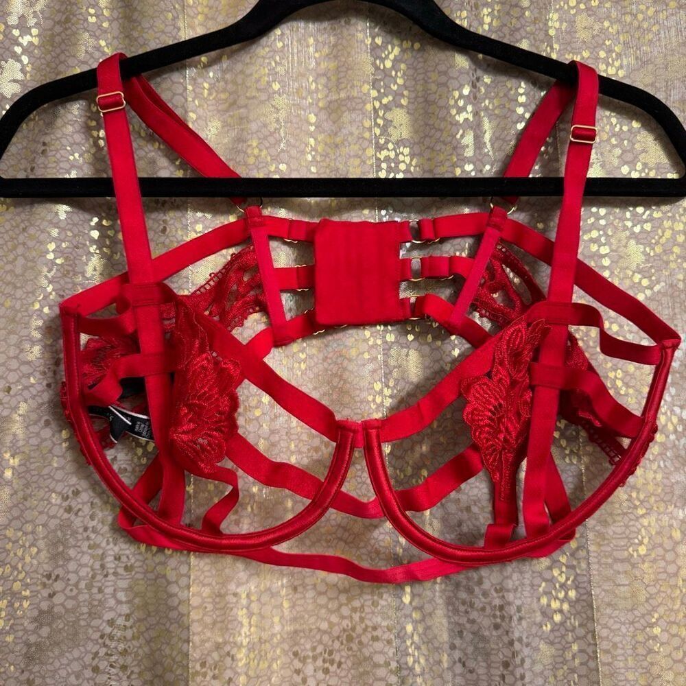Victorias Secret Red Lacquer Very Sexy Strappy Open Cup Balconette Bra 38DD